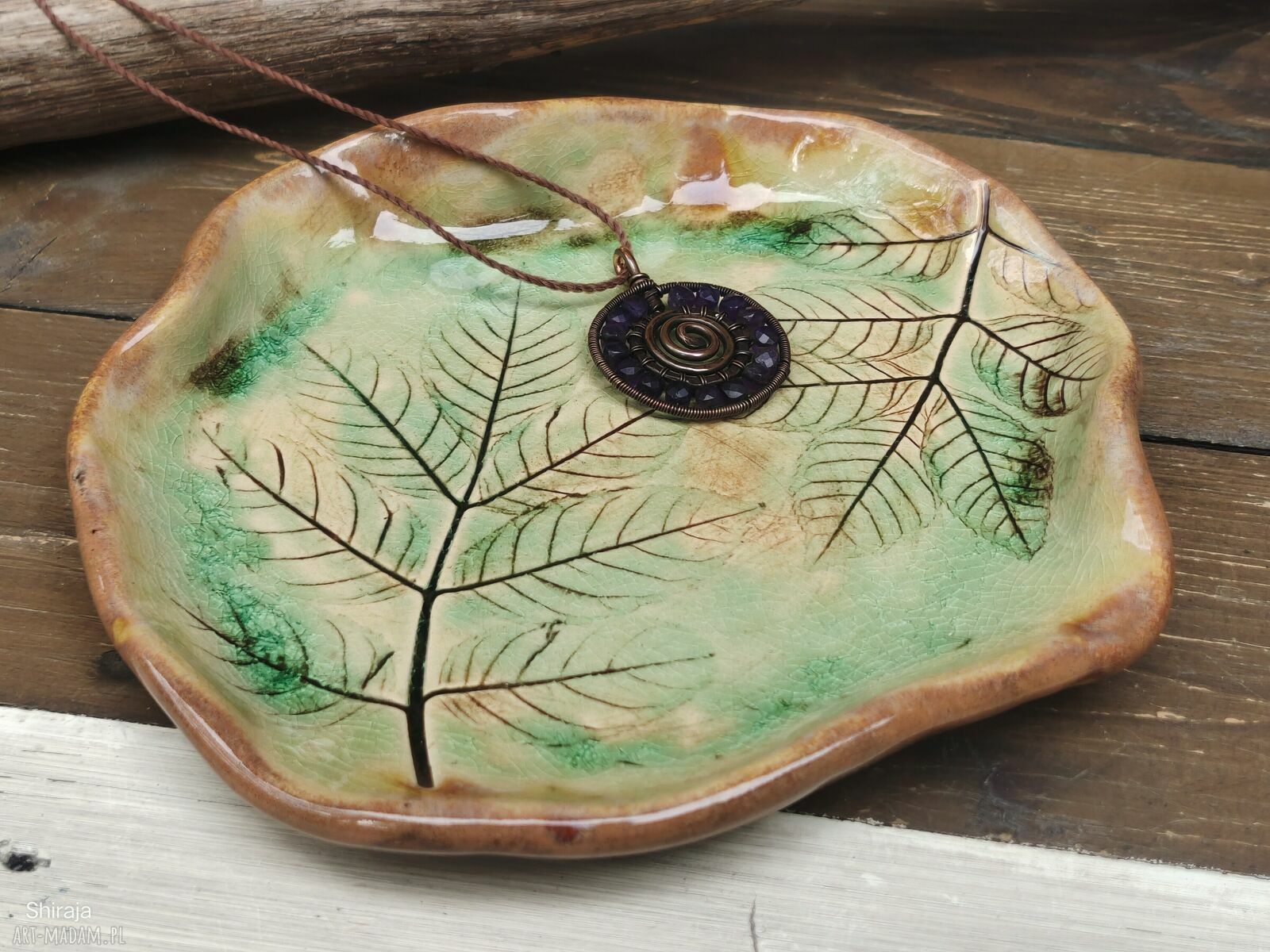Talerzyk ceramiczny liście c893