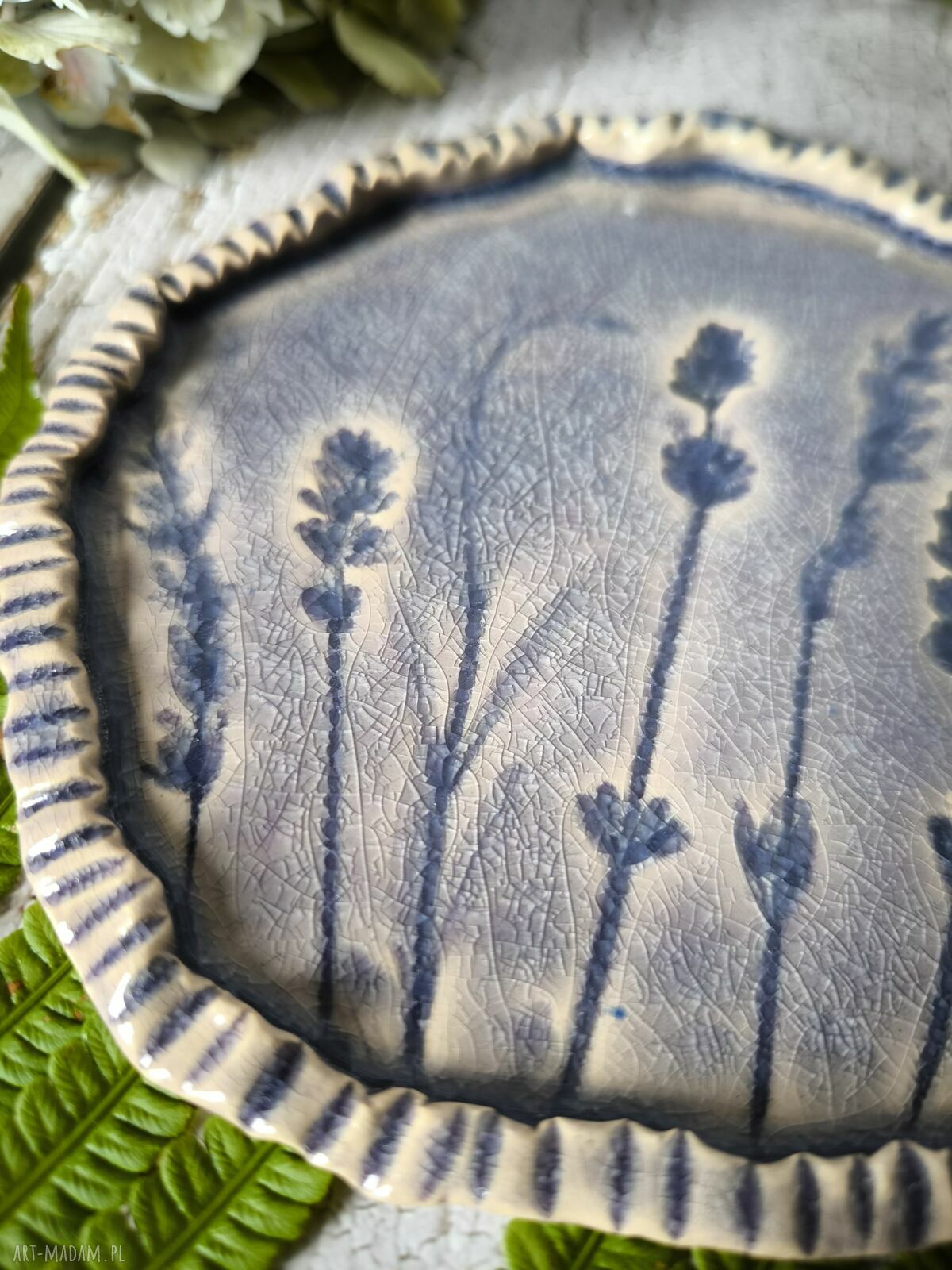 Talerzyk ceramiczny z motywem lawendy - podstawka na biżuterię i zegarek