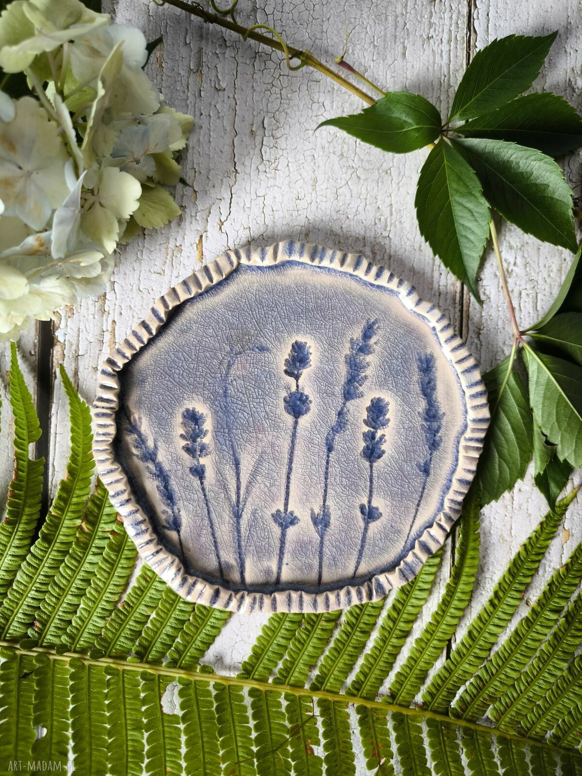Talerzyk ceramiczny z motywem lawendy - podstawka na biżuterię i zegarek