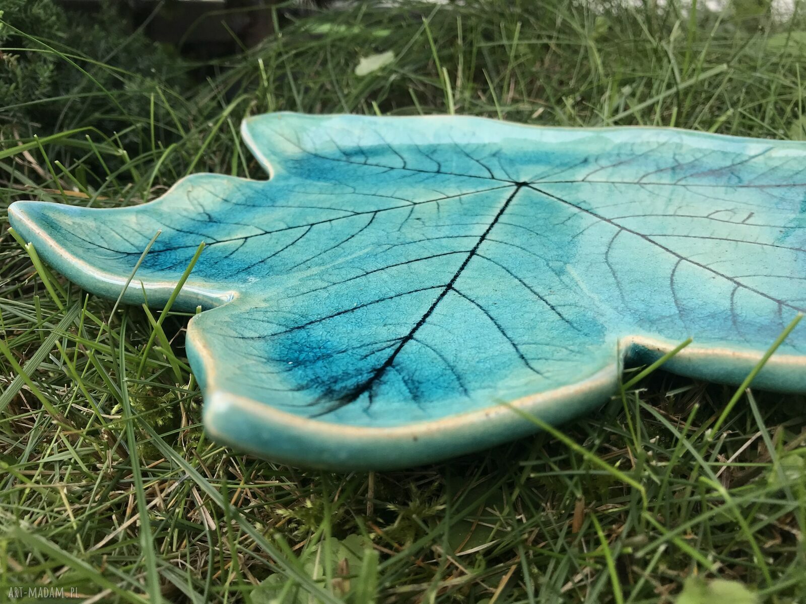 Talerzyk dekoracyjny liść ceramiczny - na biżuterię i drobiazgi