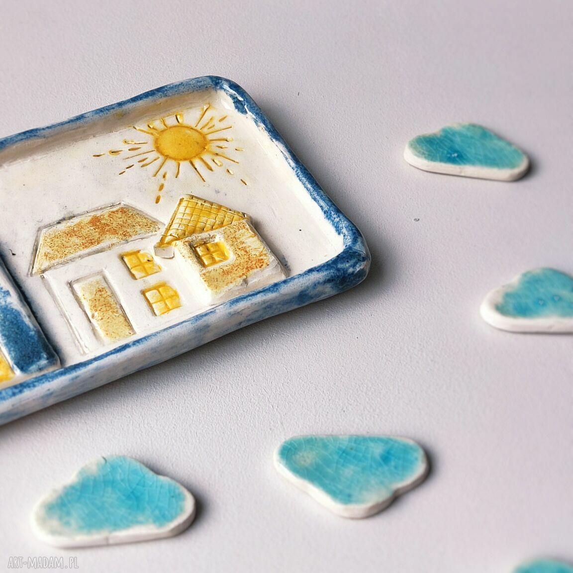 Talerzyk ceramiczny Domki w słońcu - podstawka na biżuterię i klucze