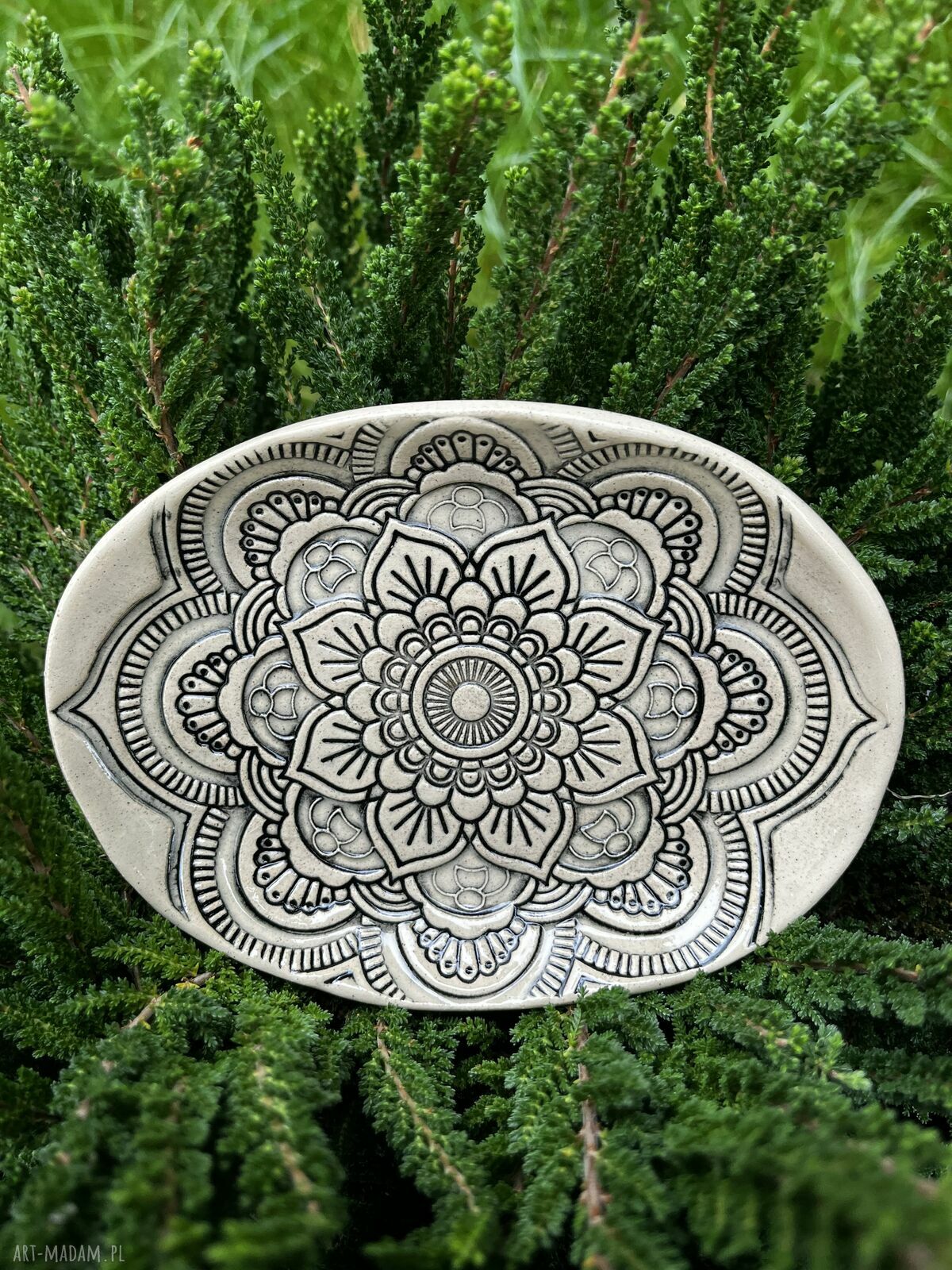 Ceramiczny talerzyk na biżuterię - mandala