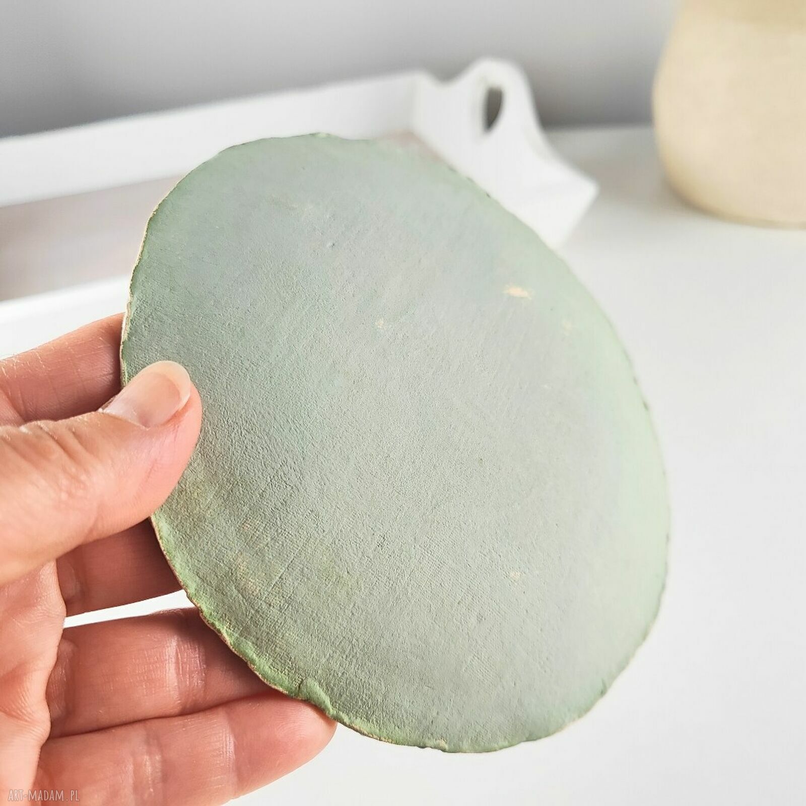 Ceramiczny talerzyk na biżuterię z grzybkami