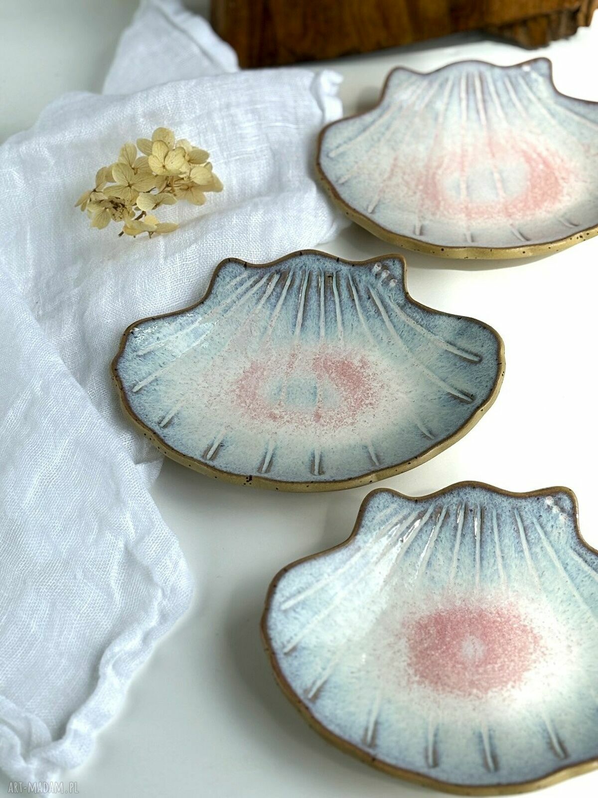 Ceramiczny talerzyk muszla na biżuterię i małe skarby