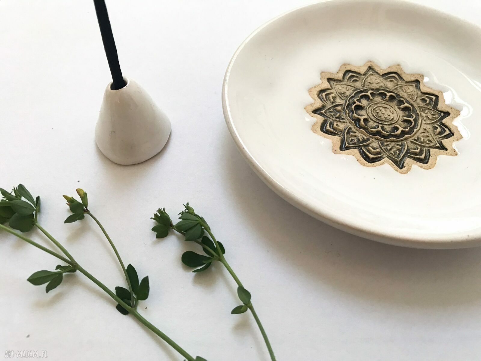 Talerzyk ze stożkiem na kadzidełko - rękodzieło do aromaterapii