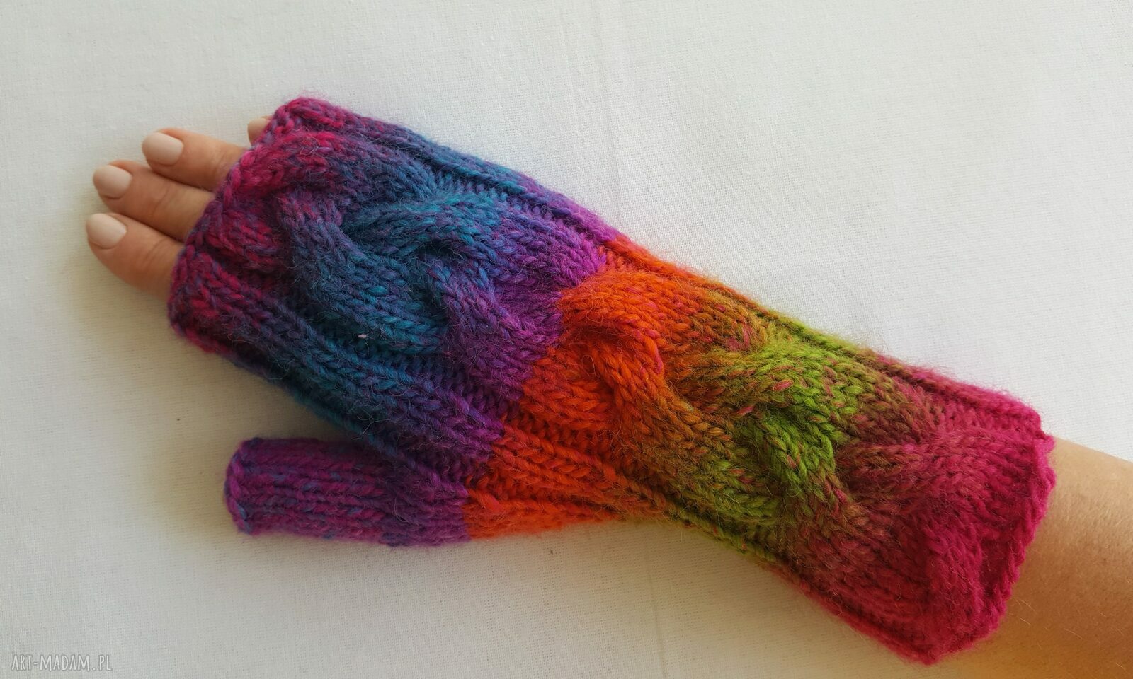 Tęczowe niebiańsko-różowe mitenki damskie - handmade na drutach