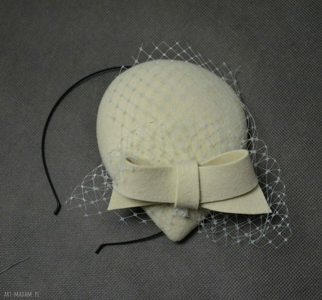 filemonka ecru handmade