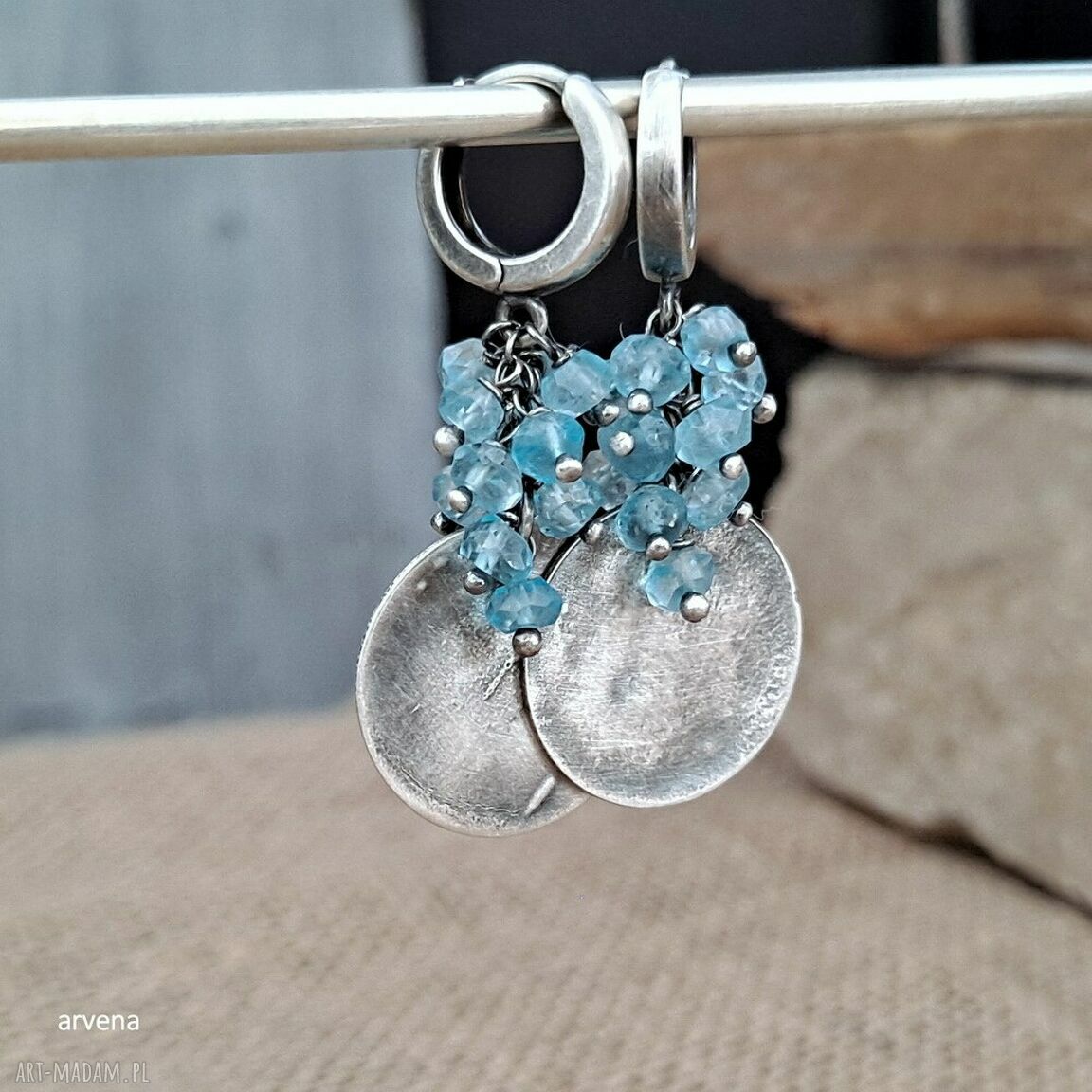 Kolczyki Topaz Blue z oksydowanego srebra 925