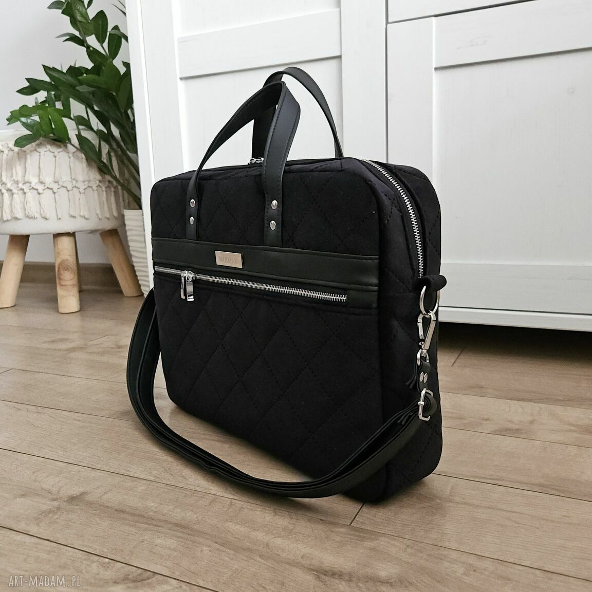 na laptopa: Torba biznesowa Melania czarna Ręczne wykonanie