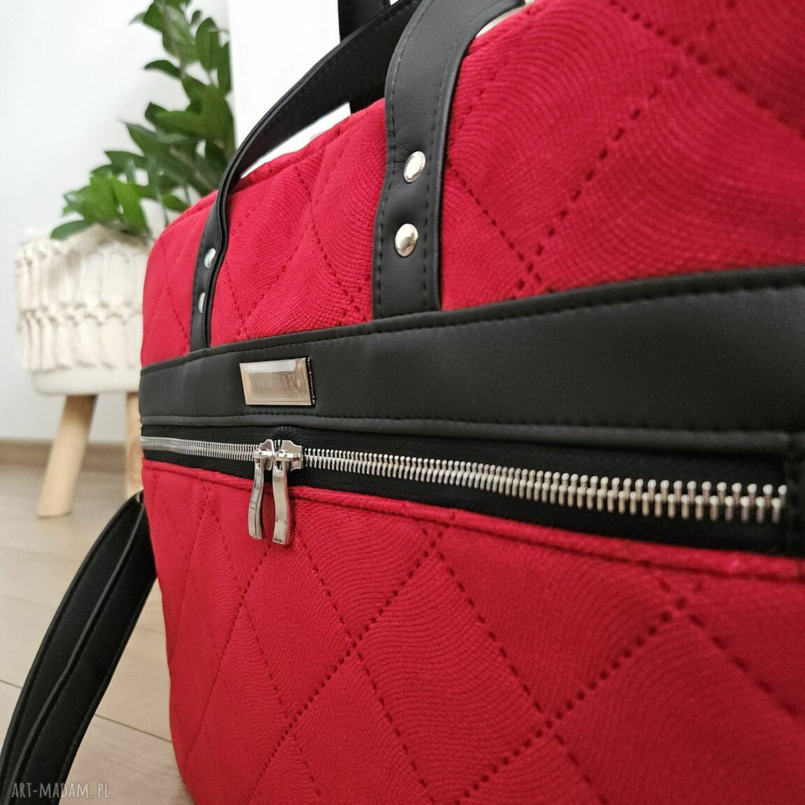 na laptopa: Torba biznesowa Melania czerwona Ręczne wykonanie