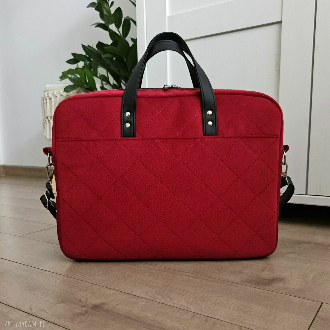 na laptopa: Torba biznesowa Melania czerwona Ręczne wykonanie