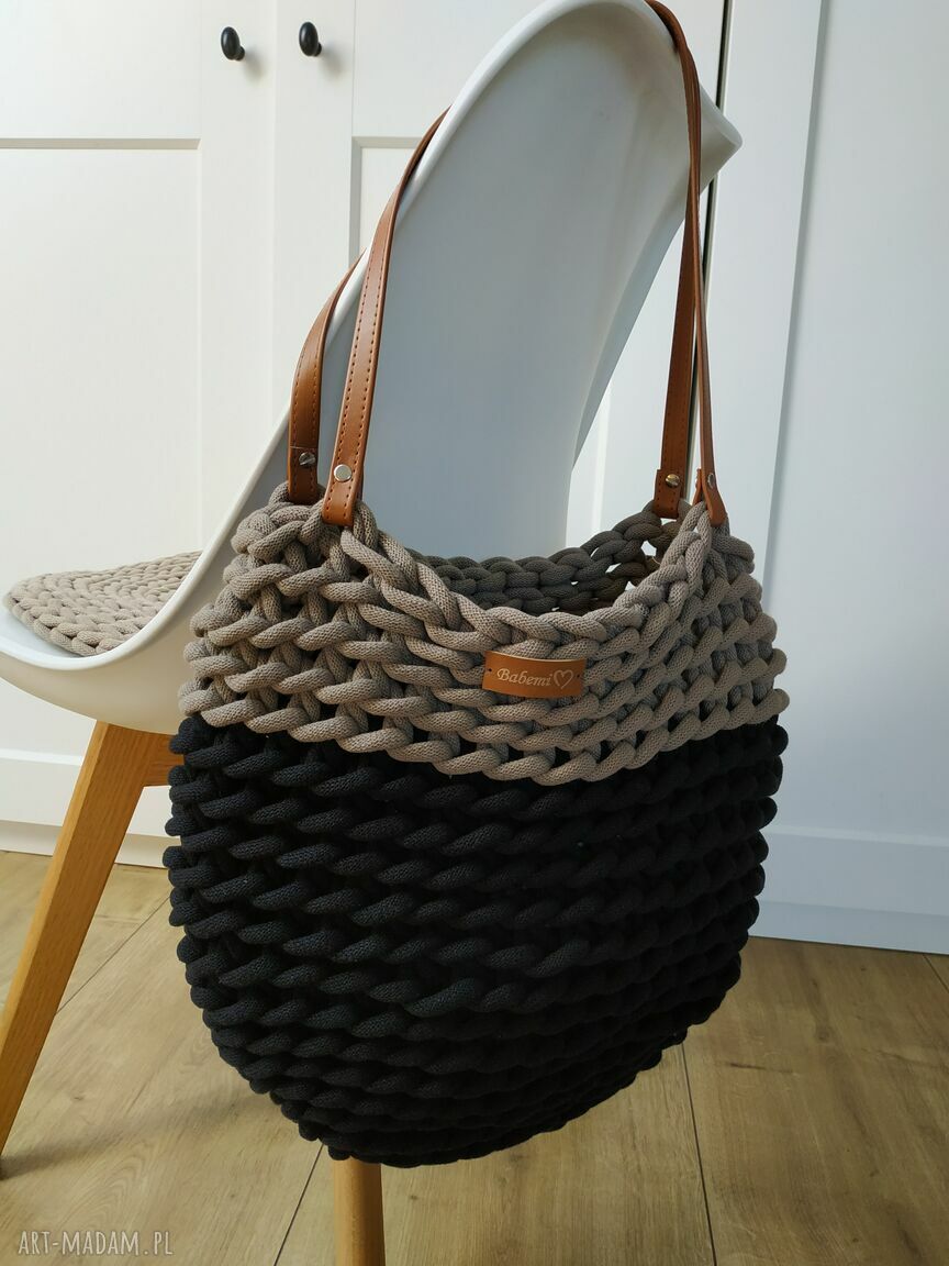 Ręcznie robiona torba Boho Wave Bag na ramię - czarno-beżowa