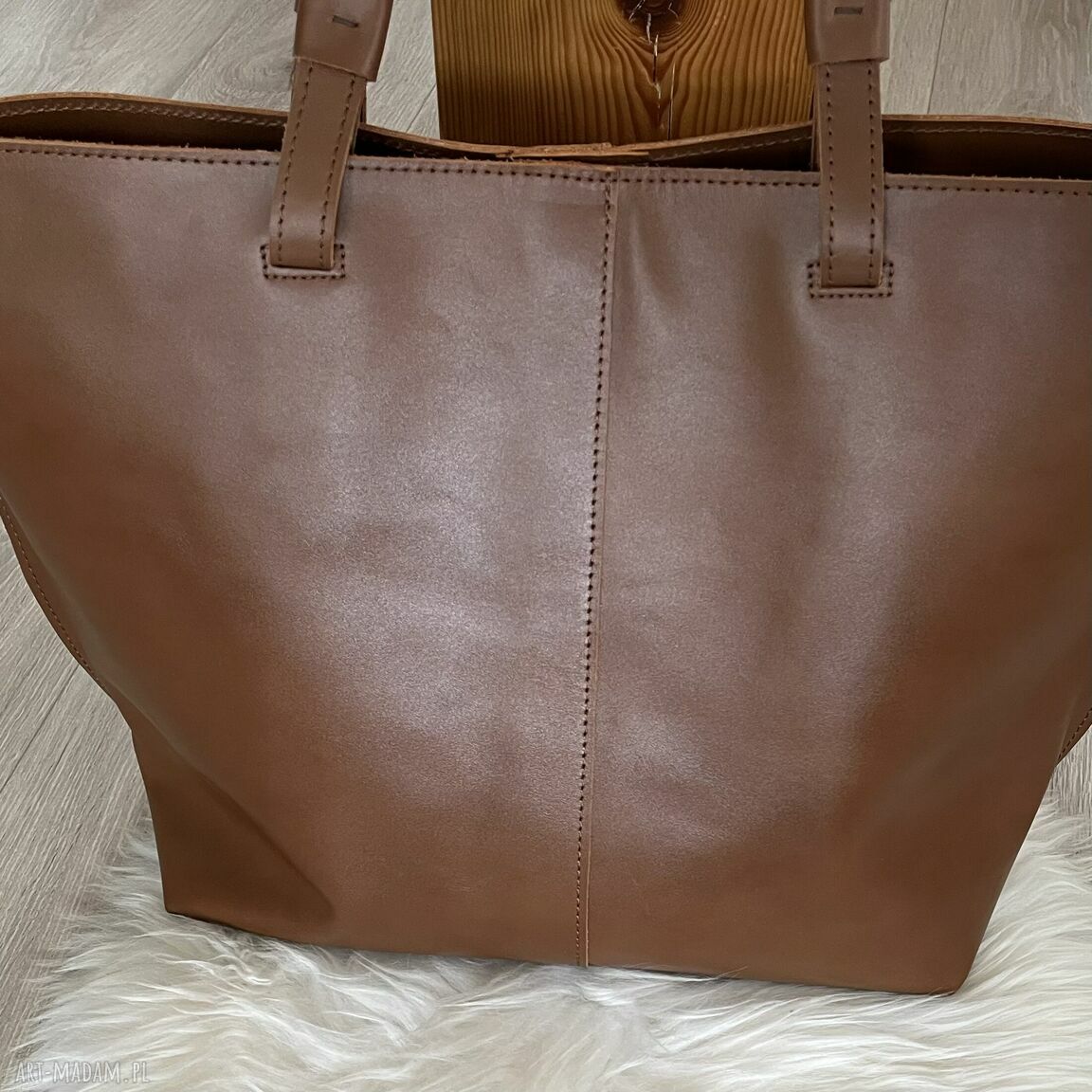 na ramię: Torba brązowa Shopperka ze skóry na ramię. Autorskie