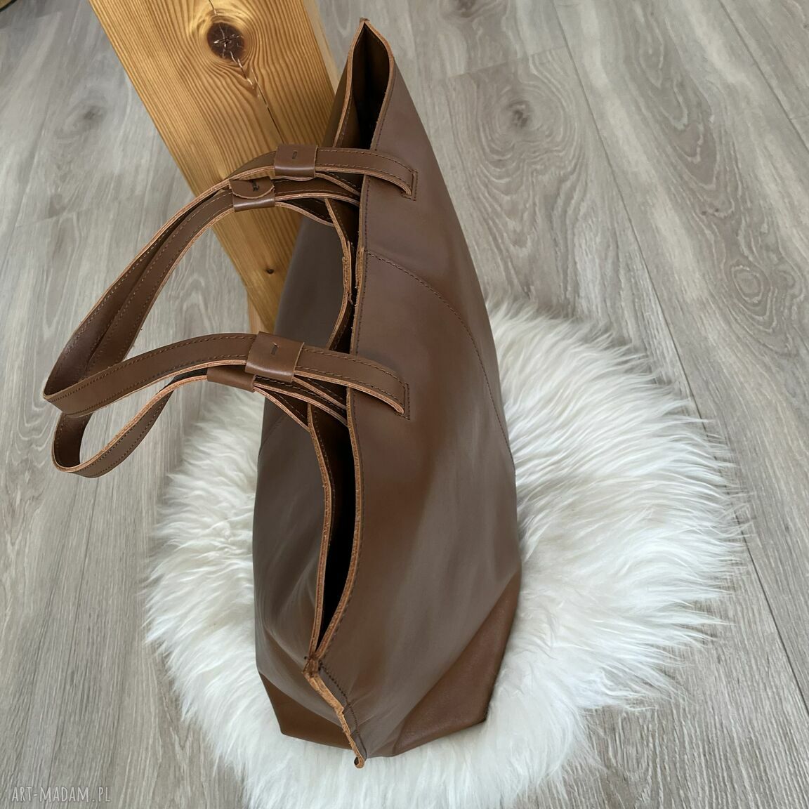 na ramię: Torba brązowa Shopperka ze skóry na ramię. Autorskie