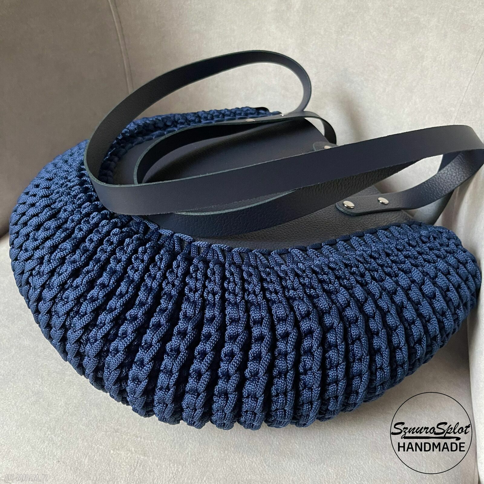 Granatowa torba na ramię handmade ze skóry i sznurka