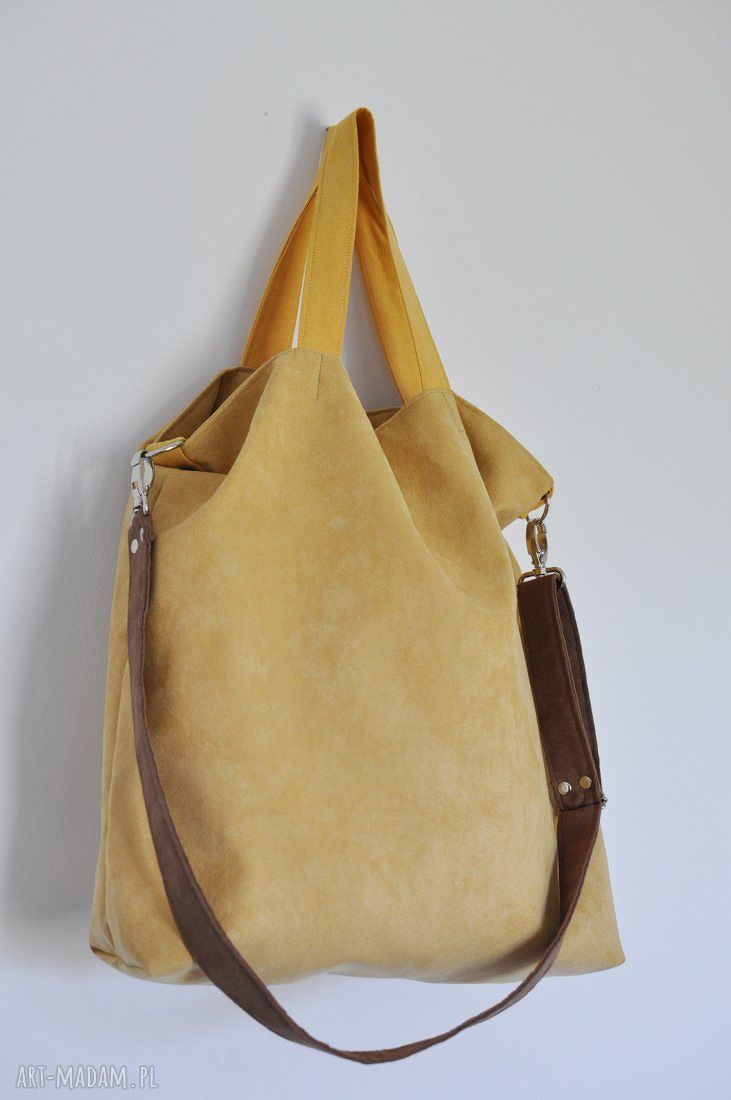 Torba hobo XXL piaskowa na ramię z alcantry (wegańska)