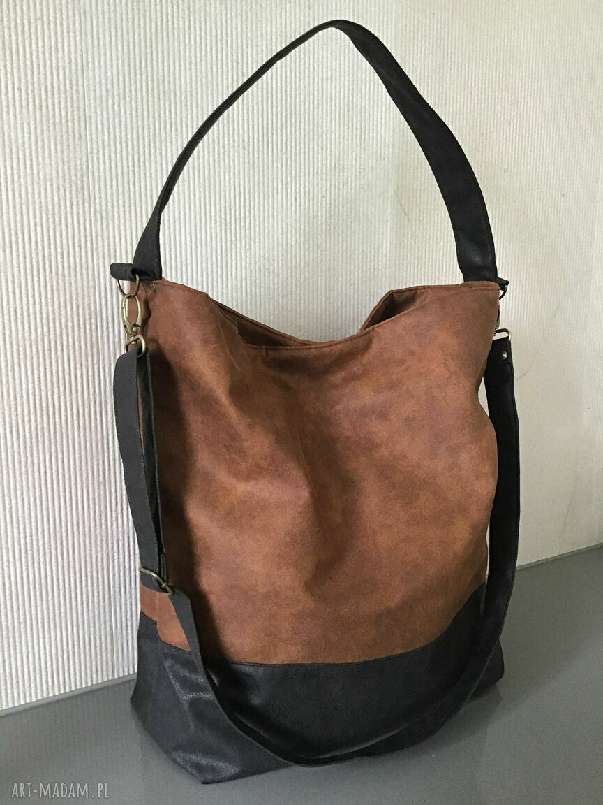 Torba hobo XXL - koniak, gorzka czekolada na ramię