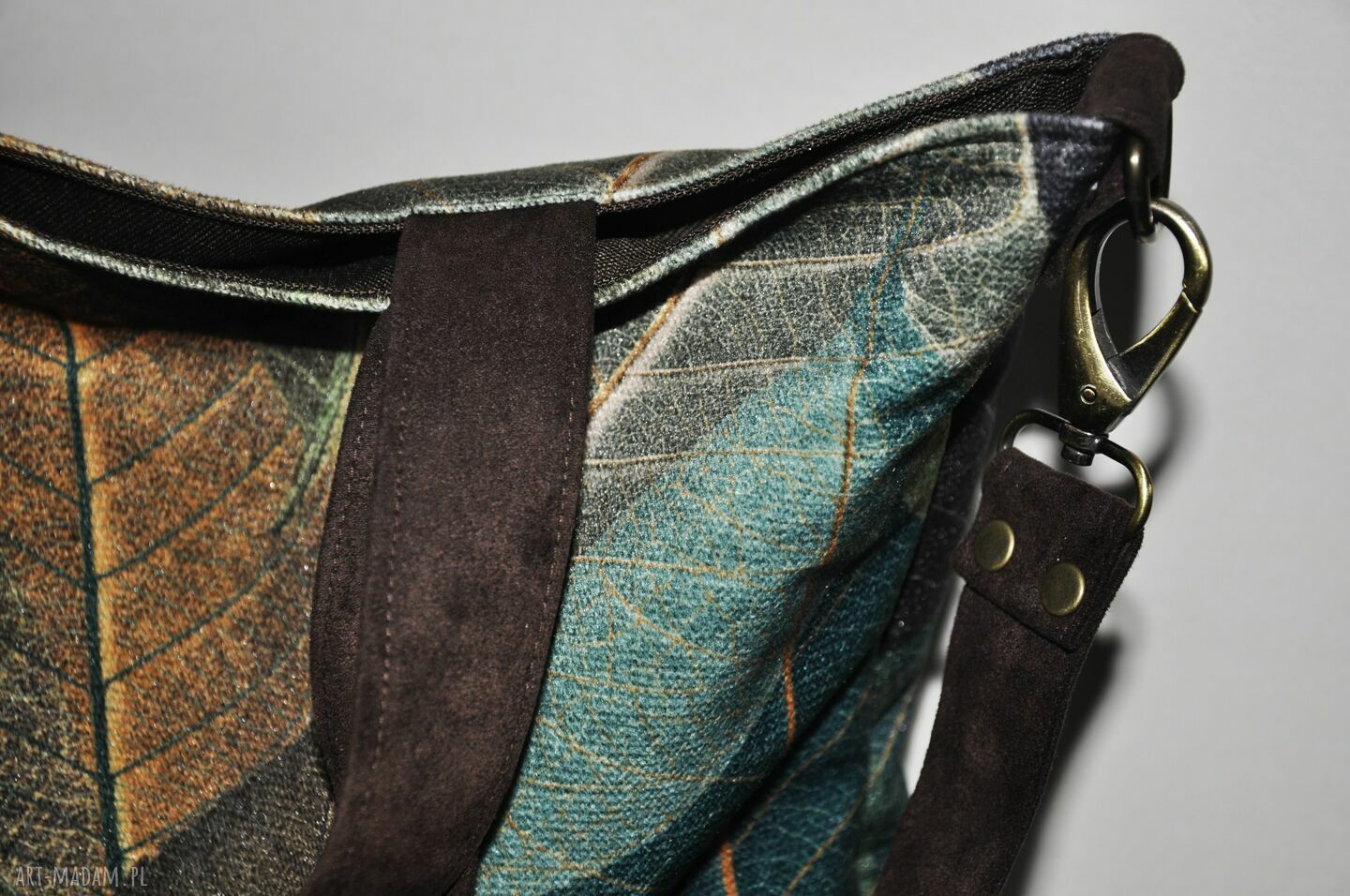 Torba hobo XXL print liście na ramię - eko zamsz wegańska
