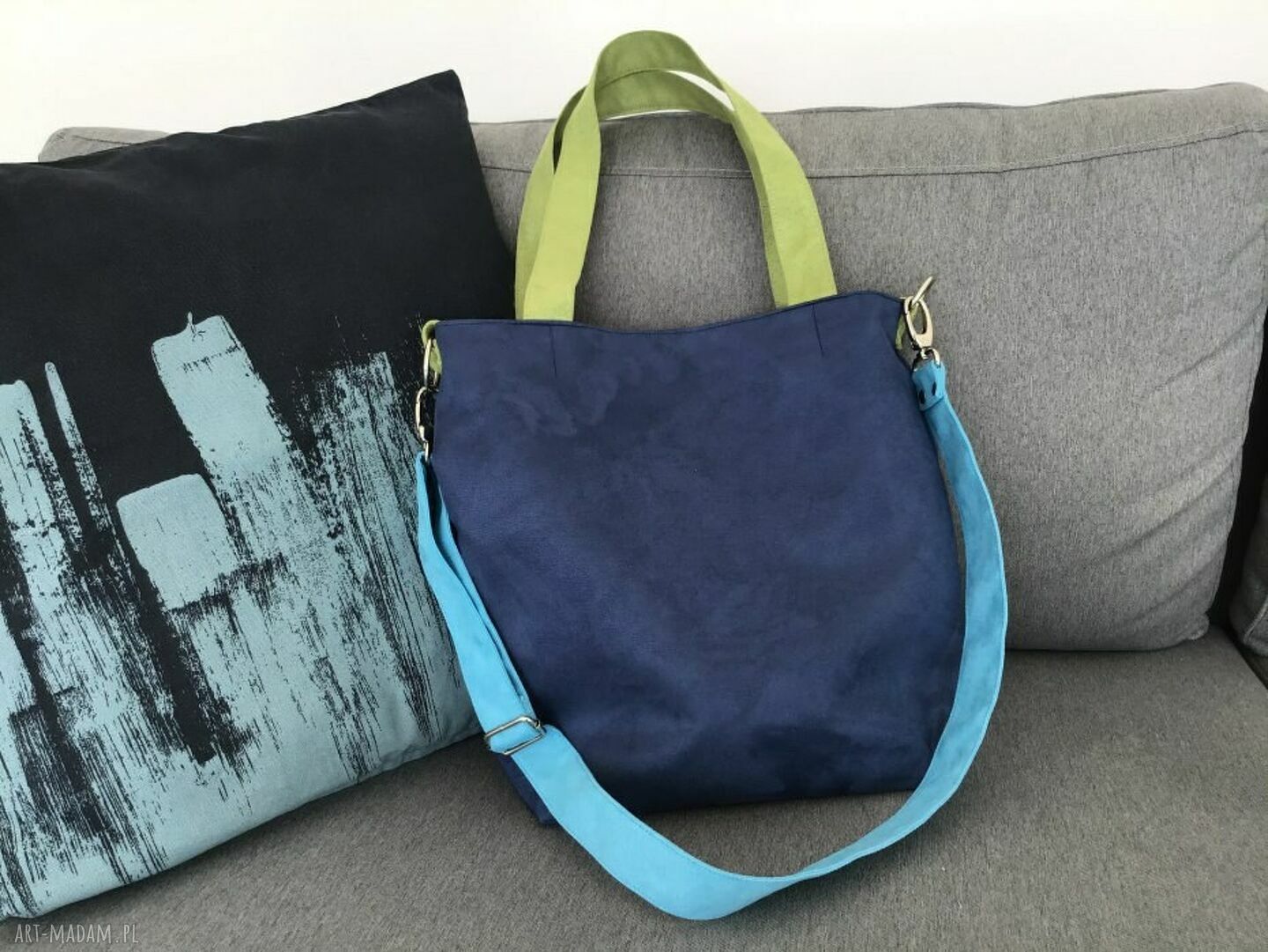 Torba hobo L na ramię z Alcantary - mieści A4, zapinana na magnes (niebieski, limonka, błękit)