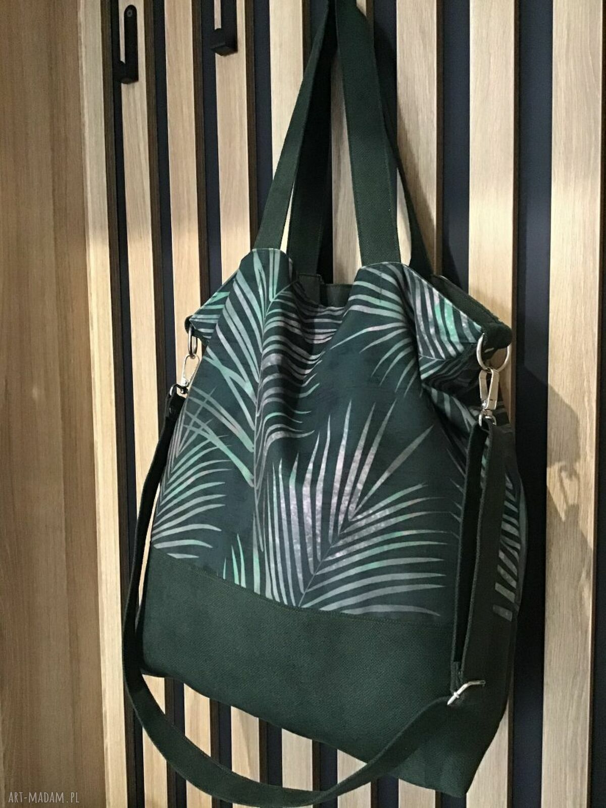 Wegańska torba na ramię XXL z printem liści palm