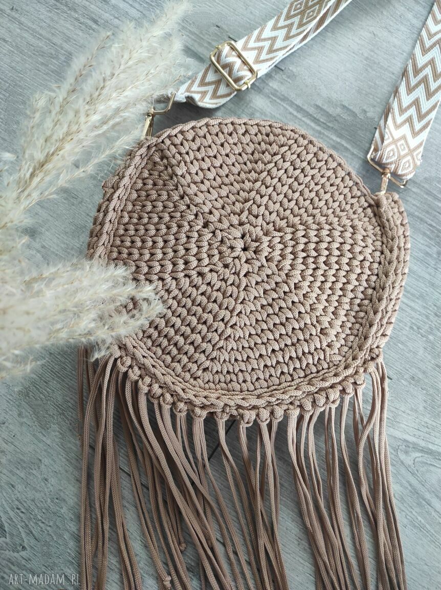 Beżowa torba na szydełku boho Sznurkowelove z regulowanym paskiem