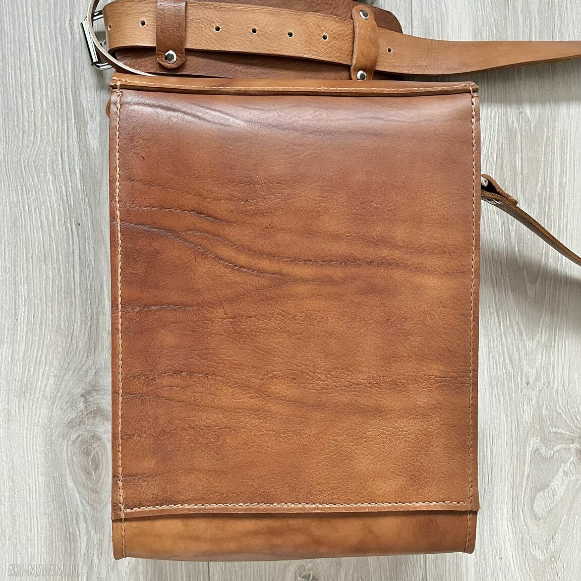 na ramię: Torba ze skóry na ramię format A4 ręcznie uszyta. Handmade