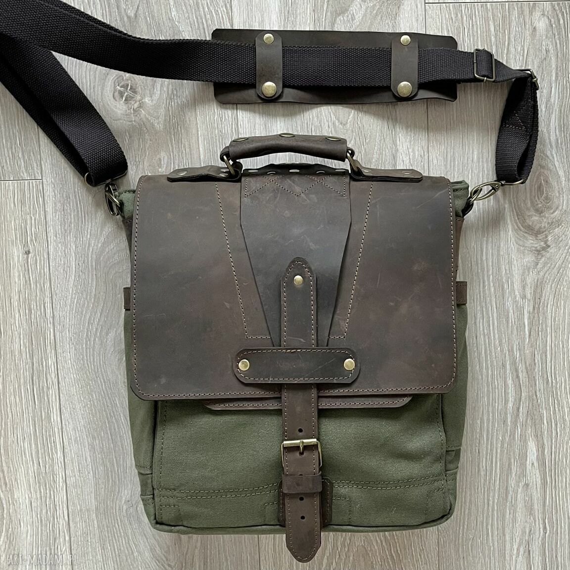 Torba plecak skóry bawełny woskowanej khaki vintage teczka jest