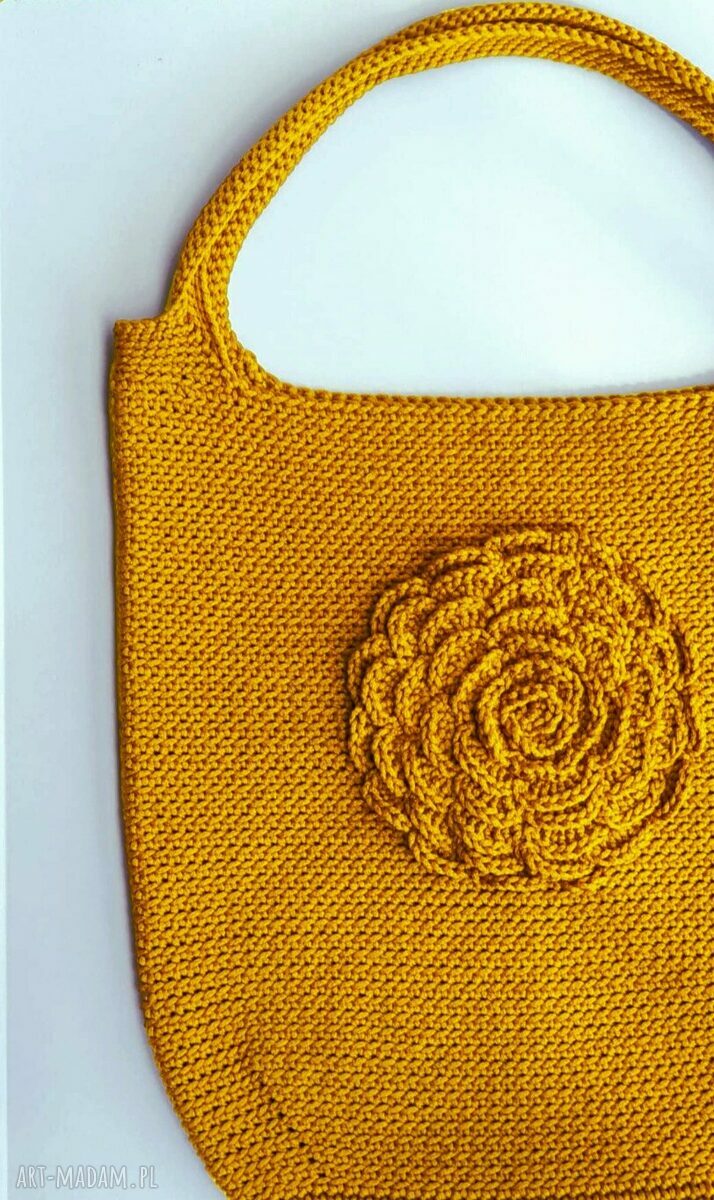 Musztardowa torba shopperka na szydełku z kwiatowym motywem