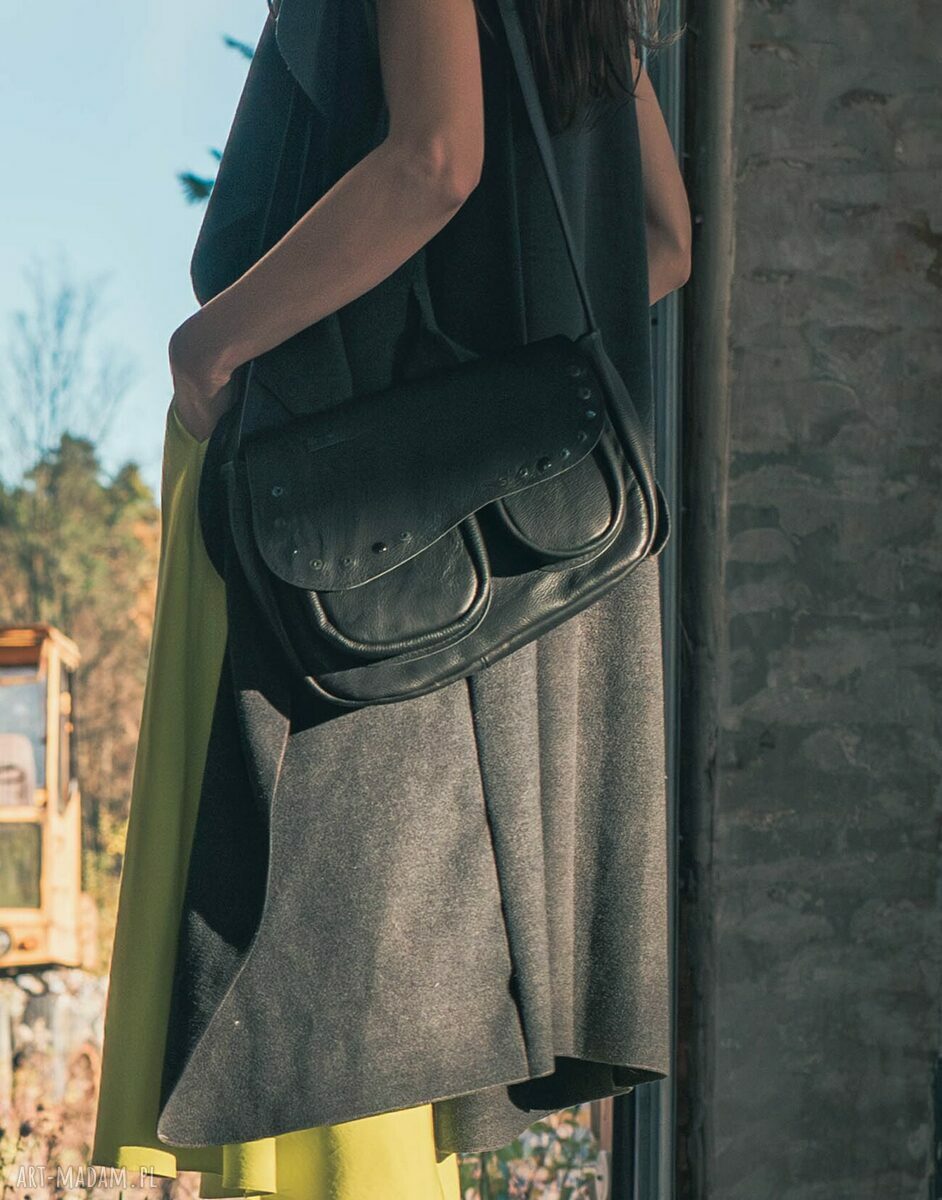 Torba skórzana ZERO WASTE średnia czarna asymetryczna od ręki