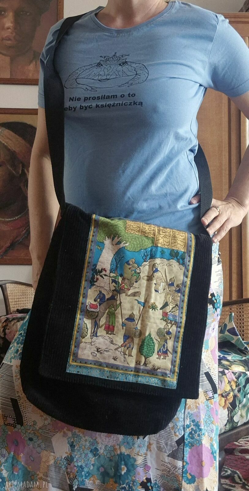 Czarna torba sztruksowa boho na ramię - rękodzieło Ruda Klara