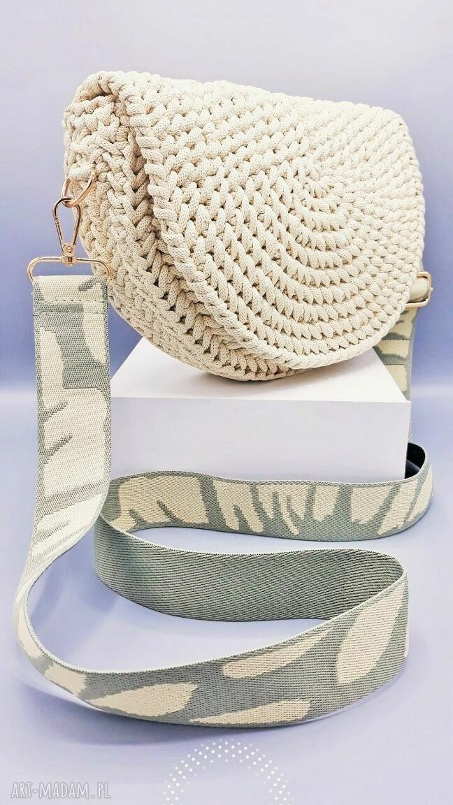 Torba szydełkowa „VANILLA” - listonoszka crossbody w jodełkę