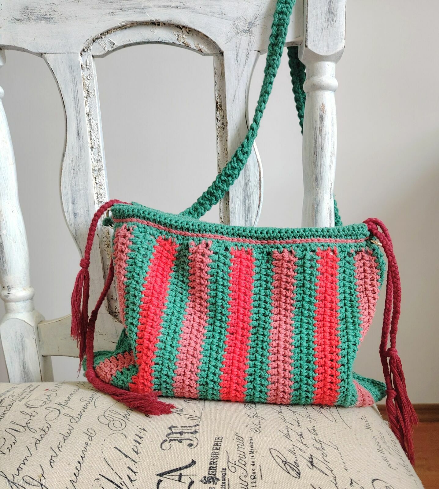 Szydełkowa torba na ramię w kolorowe paski z podszewką - 35x23
