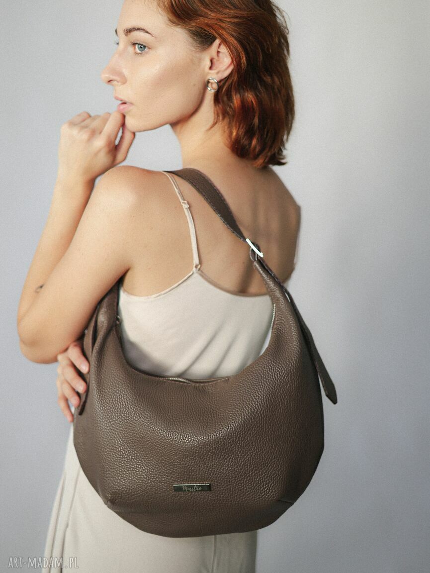 Torba typu hobo midi ze skóry naturalnej taupe na ramię