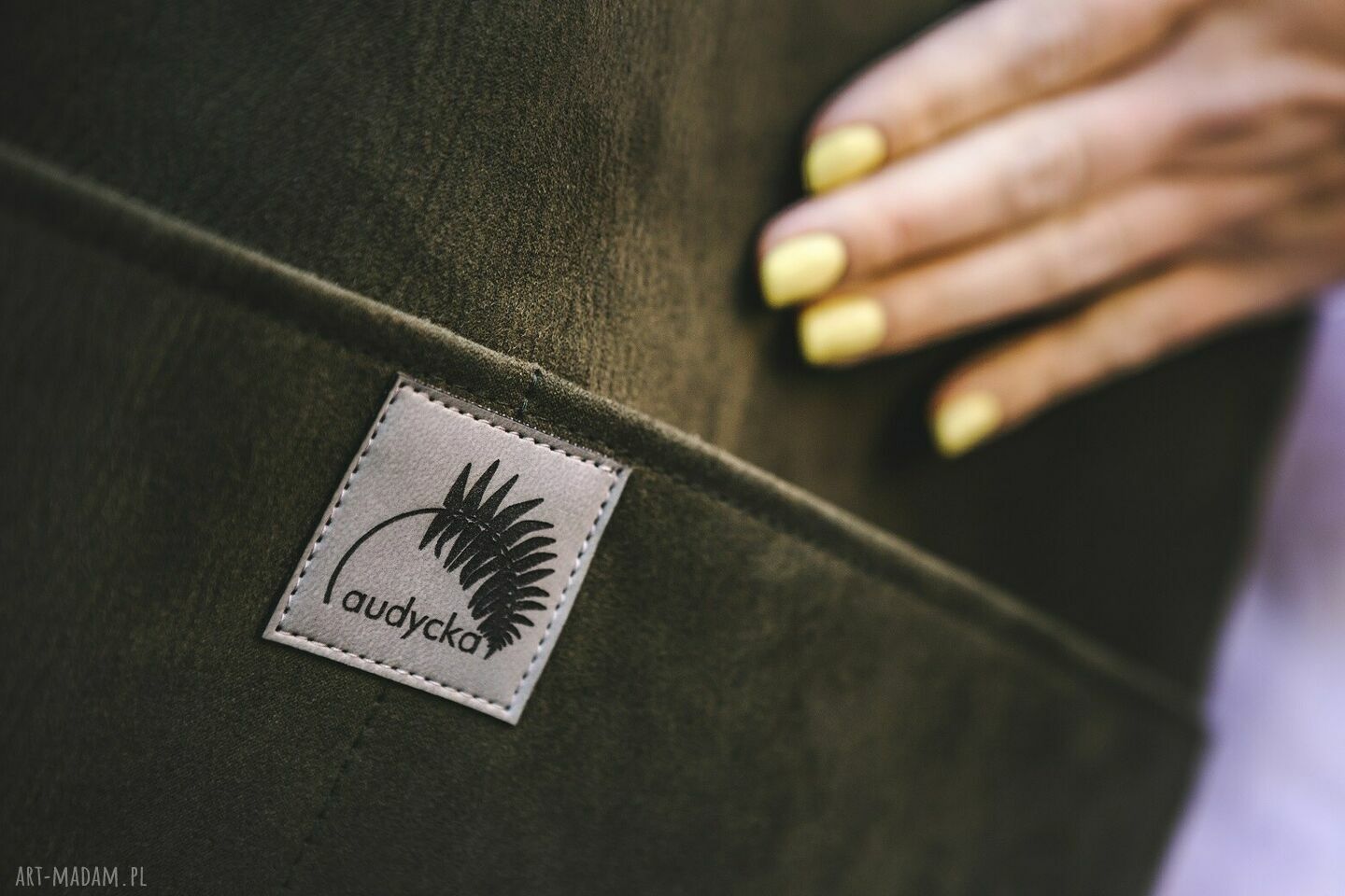 Torba khaki z grubego wodoodpornego nubuku Bukara - na ramię lub na skos