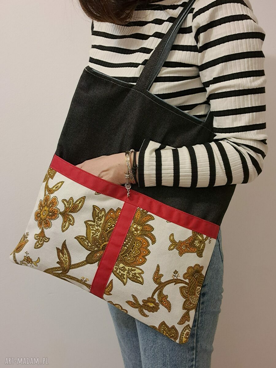 Torba na ramię handmade Bergamota - ozdobne kieszenie w kwiaty vintage i czerwone akcenty