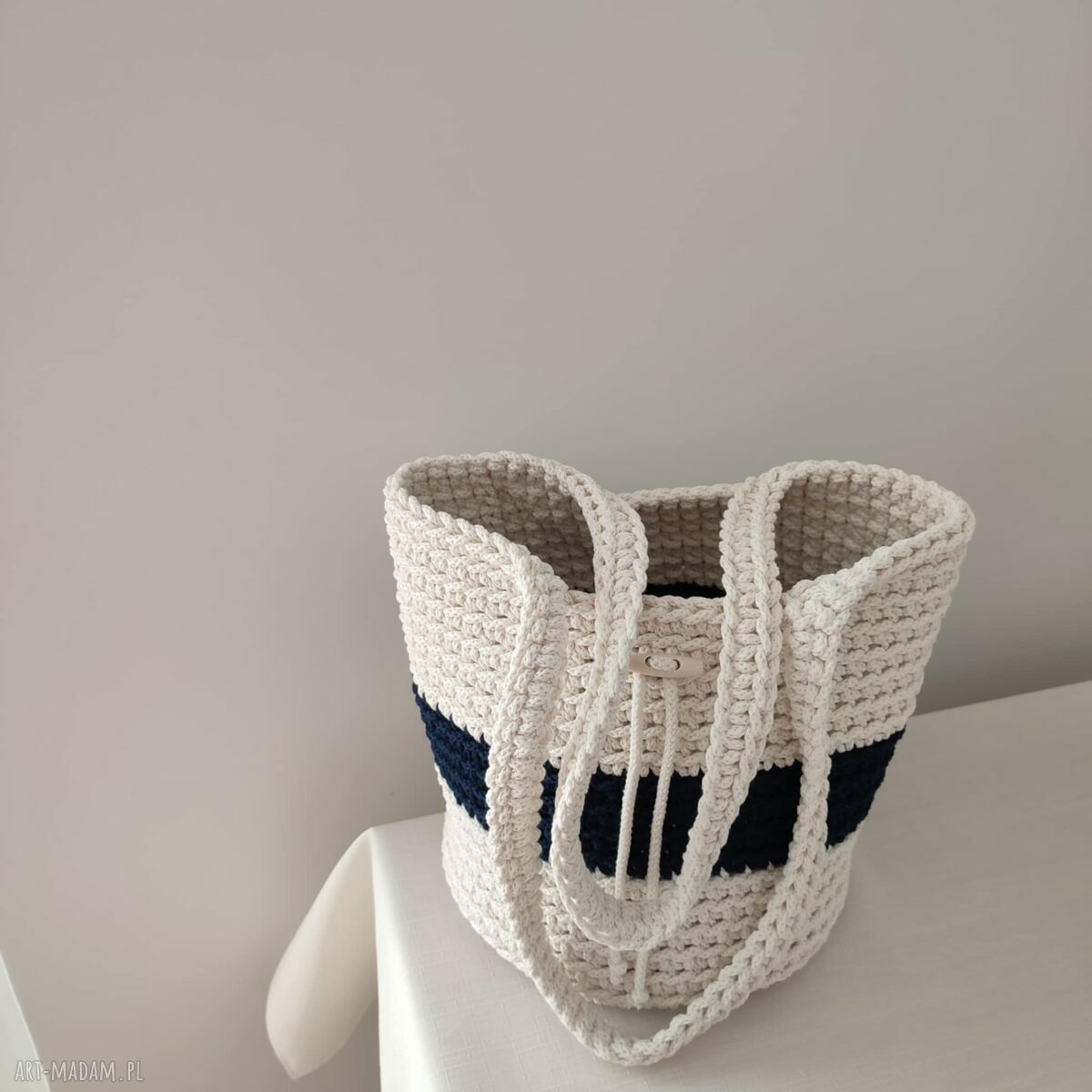Torba na ramię szydełkowa ze sznurka 23x28 cm