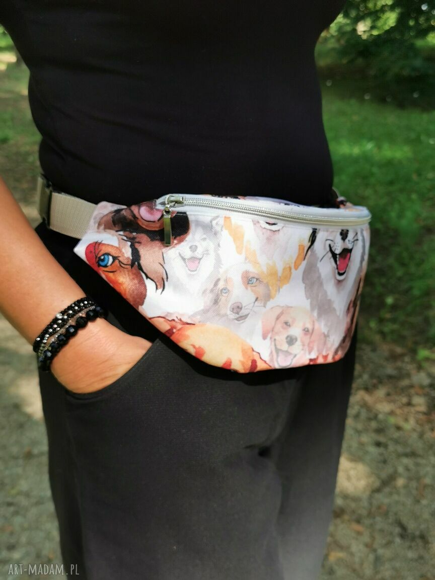 Torebeczka Nerka PIESKI - mini saszetka handmade z wodoodpornej tkaniny