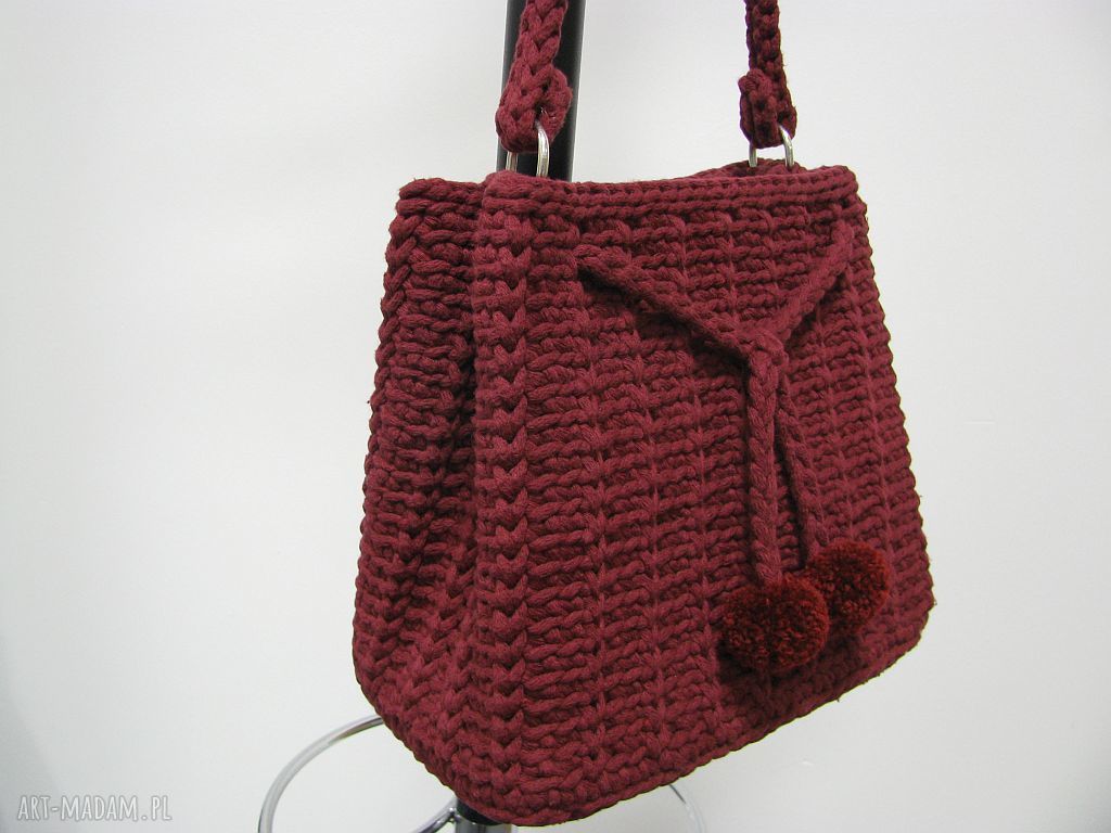 Bordowa torebka na ramię szydełkowa crochet