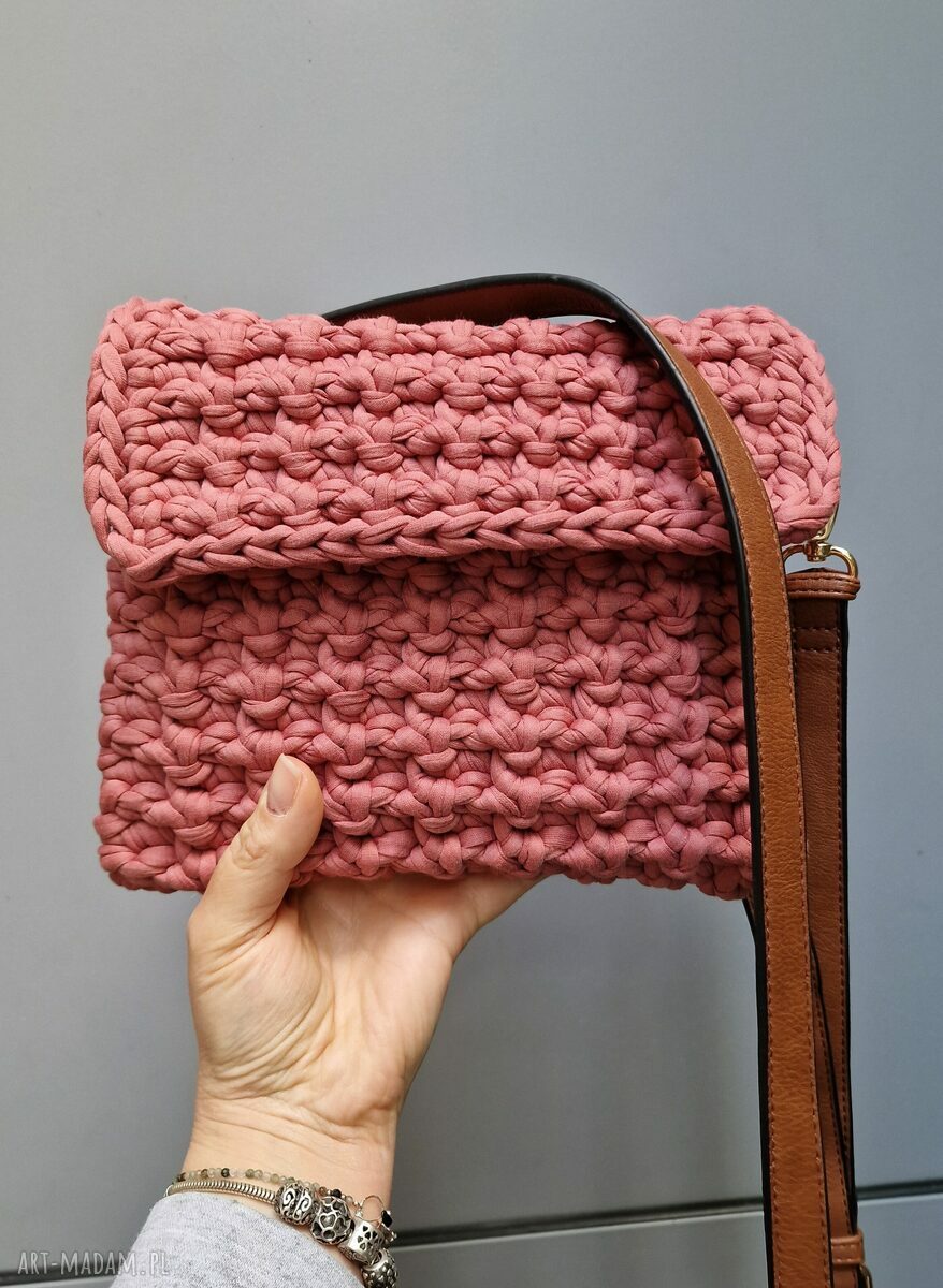 Różowa torebka na ramię handmade z paskiem i podszewką