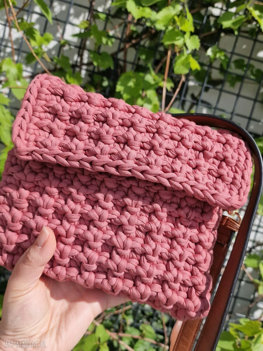 Różowa torebka na ramię handmade z paskiem i podszewką