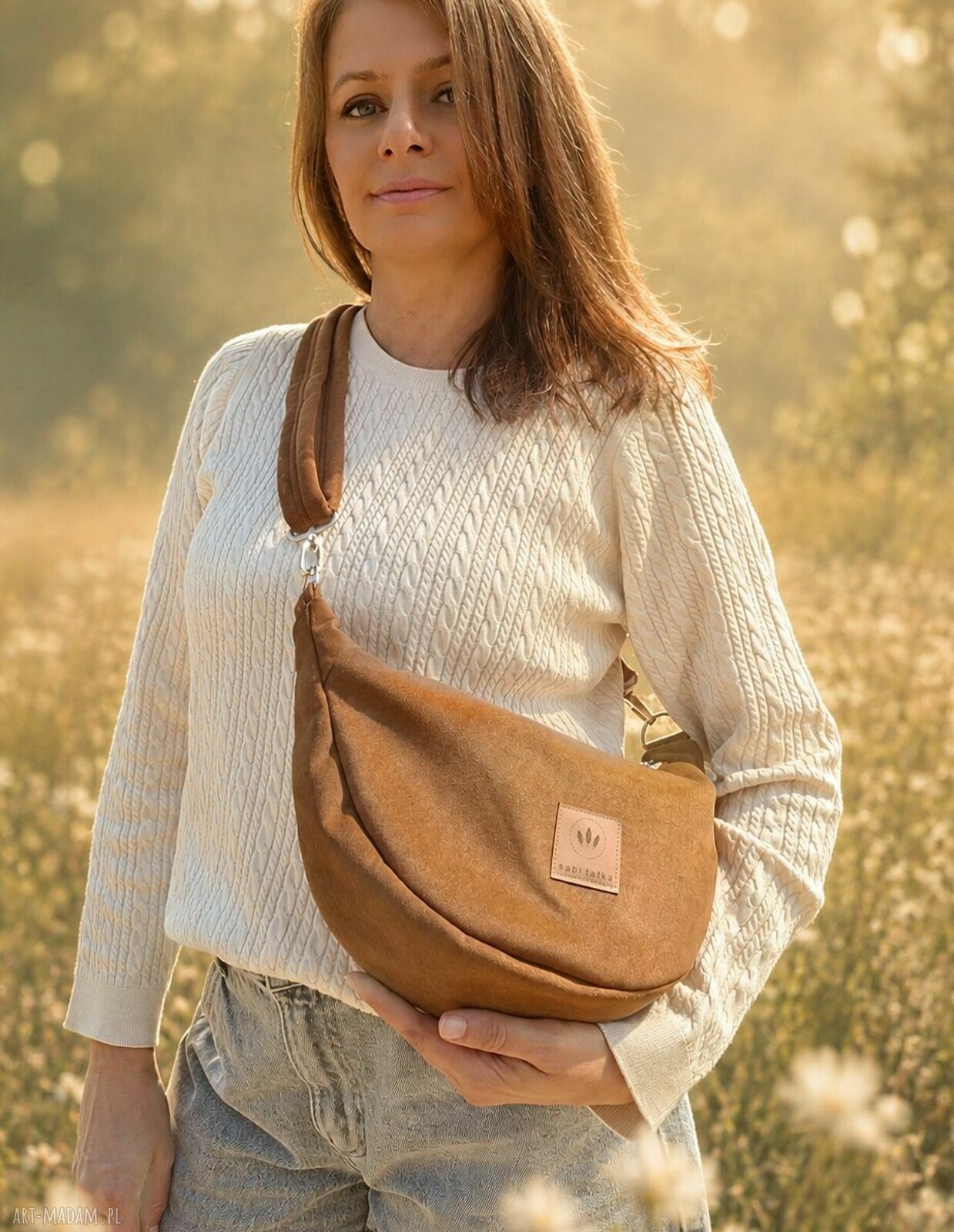 Torebka crossbody wool look w kolorze orzecha laskowego
