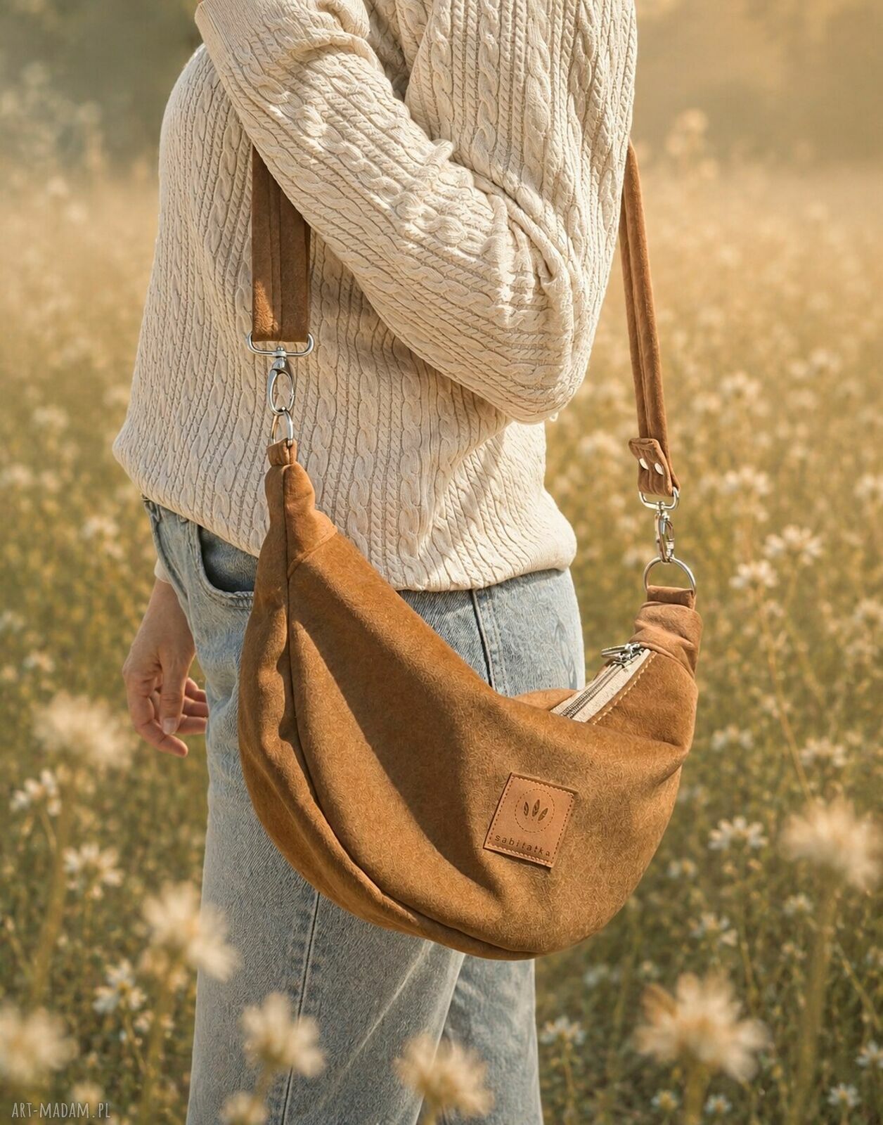 Torebka crossbody wool look w kolorze orzecha laskowego