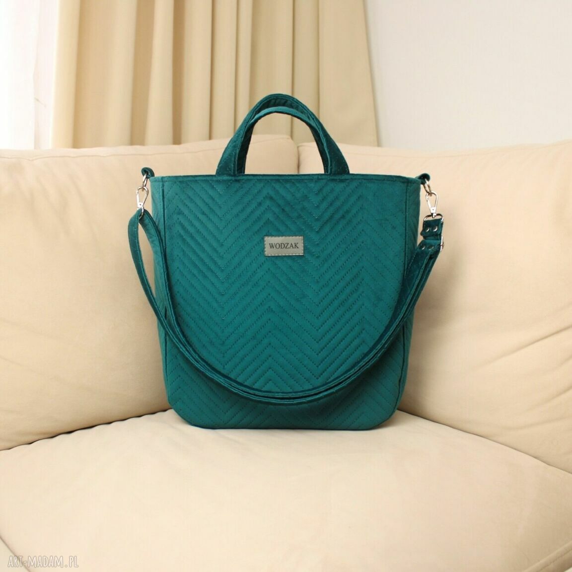 na ramię: Torebka damska Aurora z turkusowego weluru Ręcznie wykonane