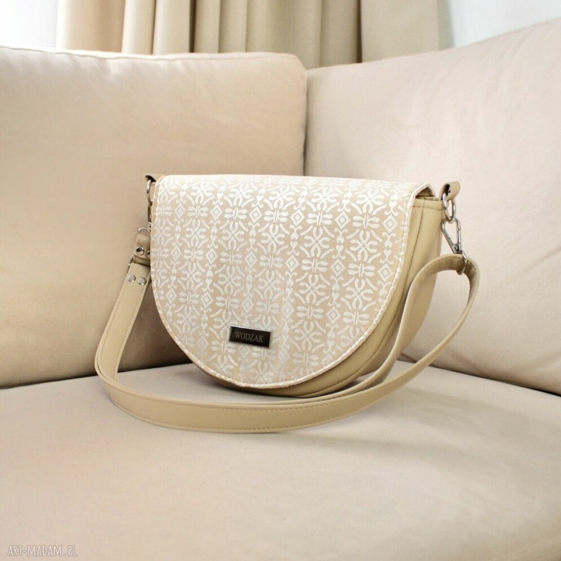 na ramię: Torebka damska Erin beżowa z klapką we wzorki hand made