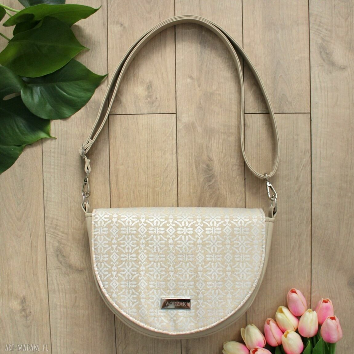 na ramię: Torebka damska Erin beżowa z klapką we wzorki hand made