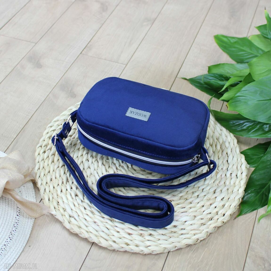 mini: Listonoszka mini z granatowego weluru ręcznie robione