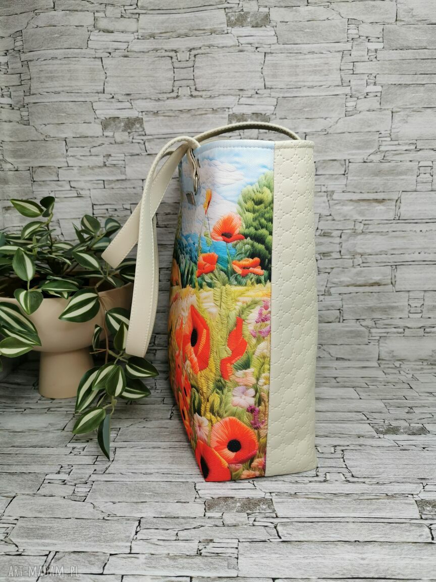 Zamykana shopperka na ramię A4 - pejzaż w kolorze ecru