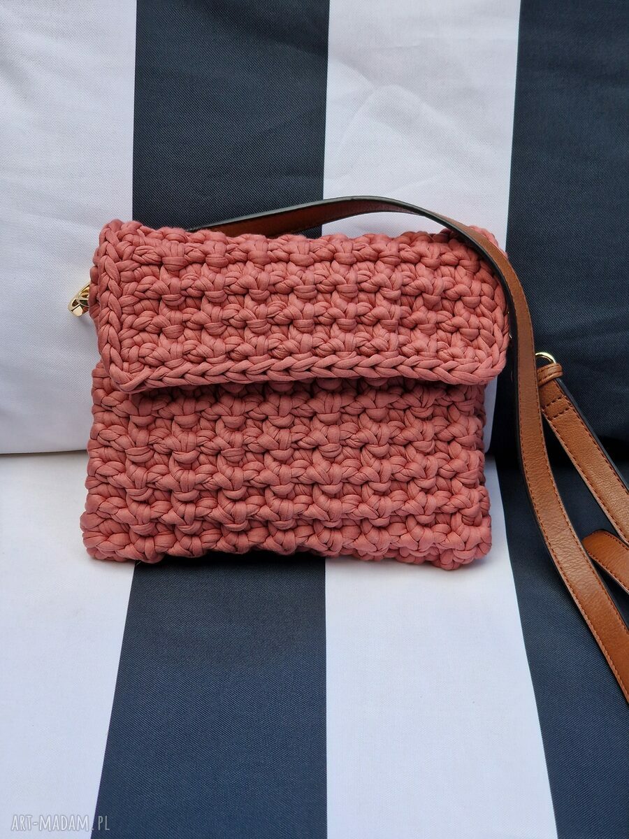 Różowa torebka na ramię handmade z paskiem i podszewką