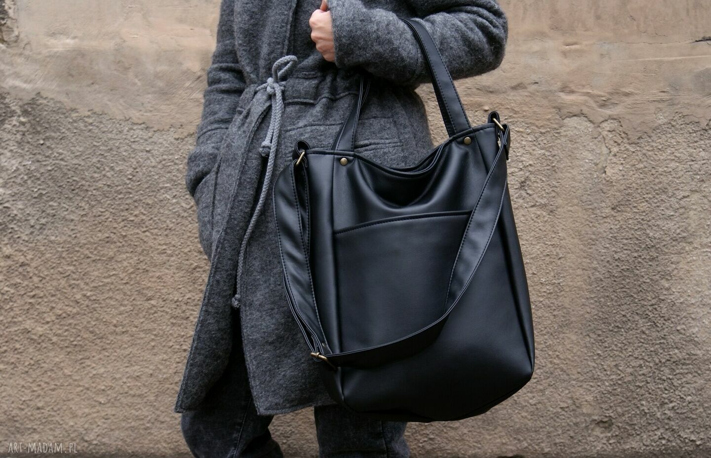 Iks pocket czerń vegan minimal simple torba torebka zgrabna