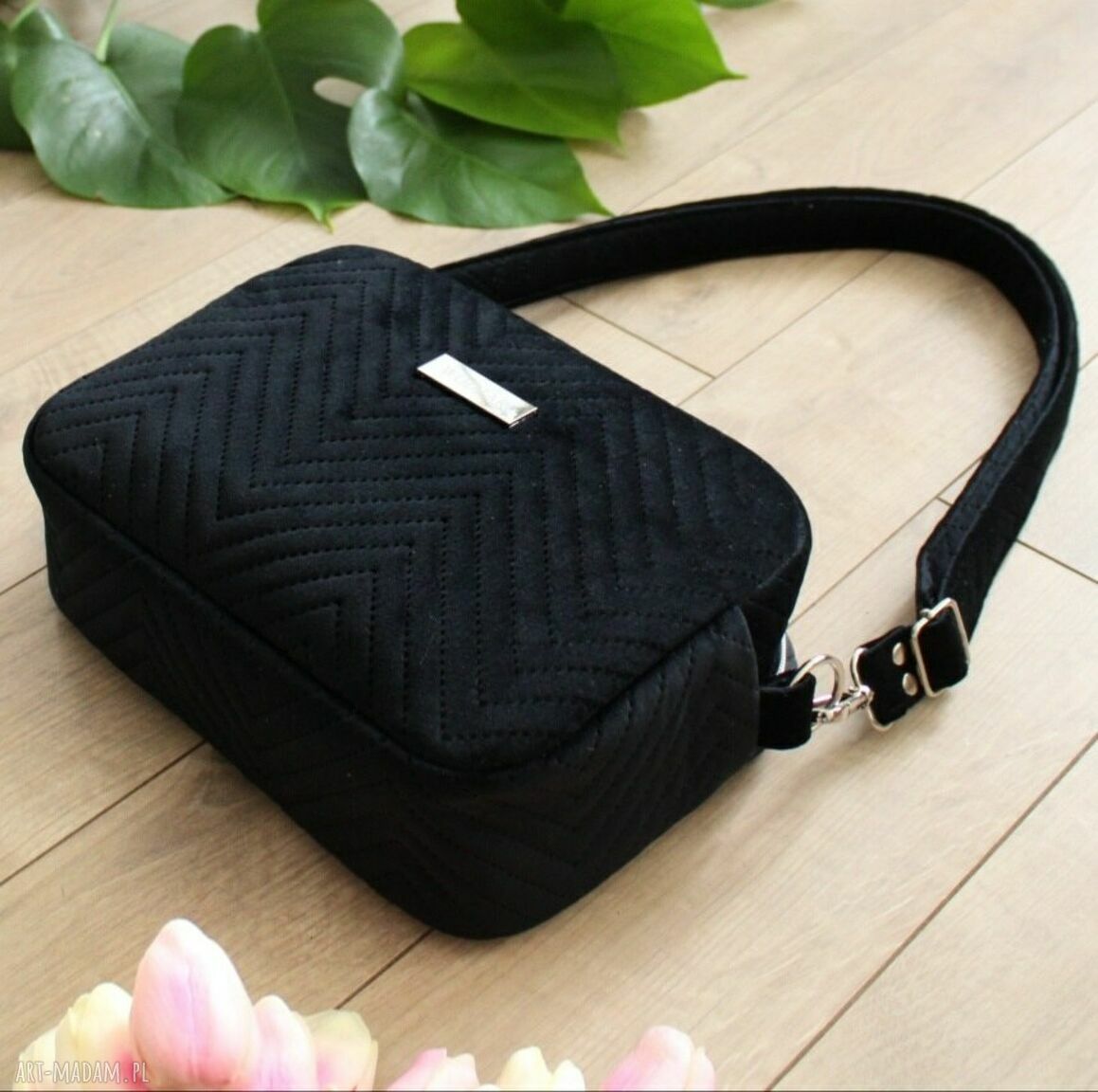 na ramię: Torebka listonoszka z czarnego weluru Ręcznie zrobione